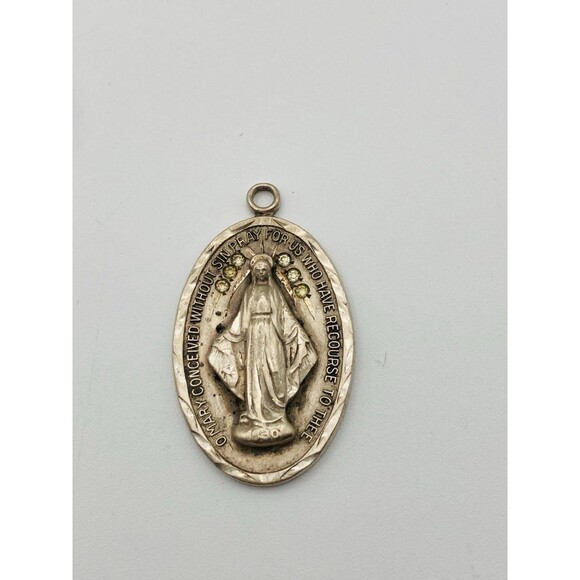 Vintage sterling silver oval Catholic miraculous medal
